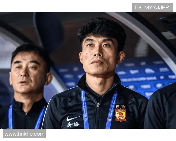 足球明星们如何看待郑智的球技与领导力分析