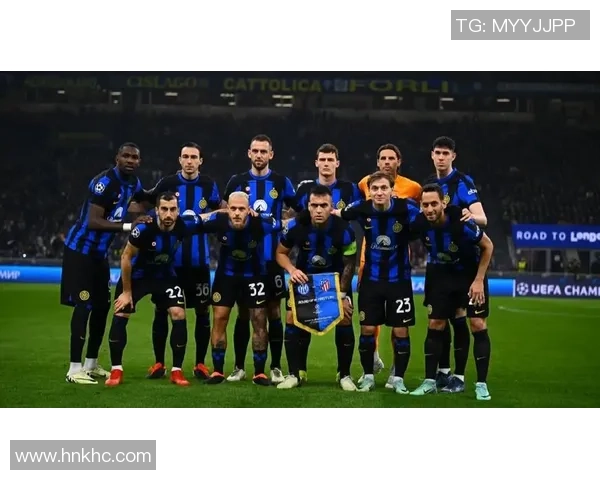 足球明星激情庆祝瞬间壁纸图集尽显运动魅力与热血沸腾的赛场氛围